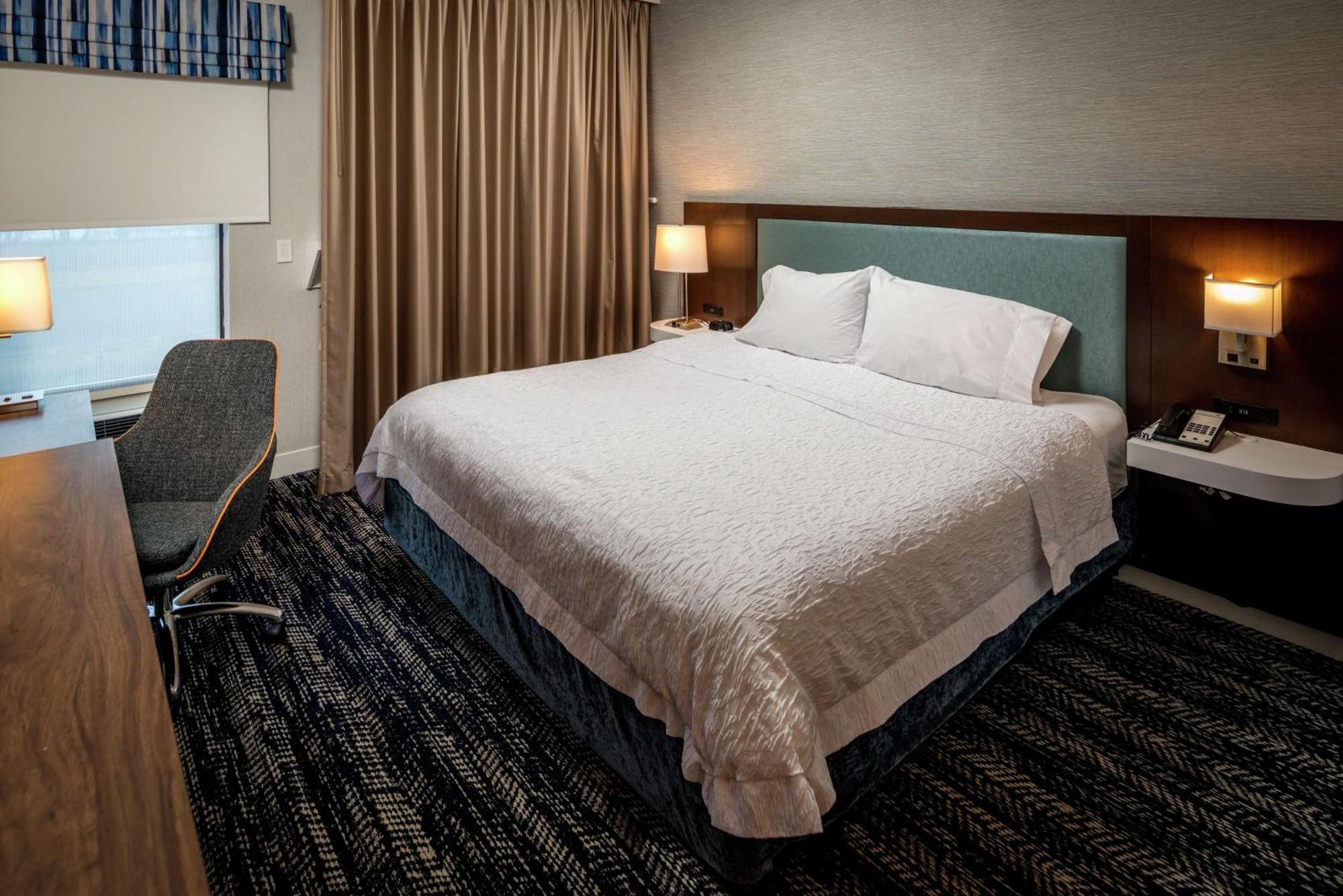 Hampton Inn Long Island/Commack Exterior photo