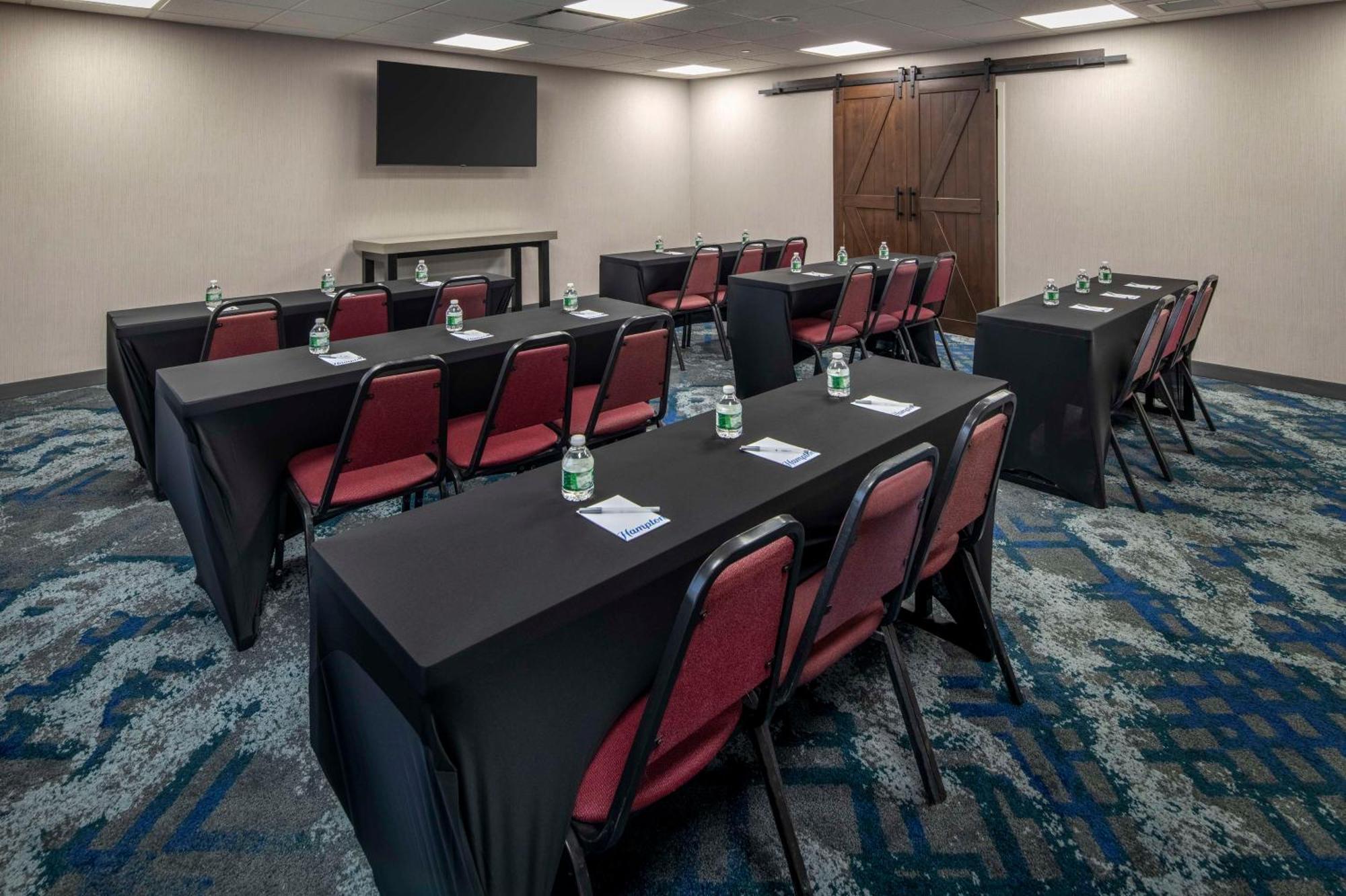 Hampton Inn Long Island/Commack Exterior photo